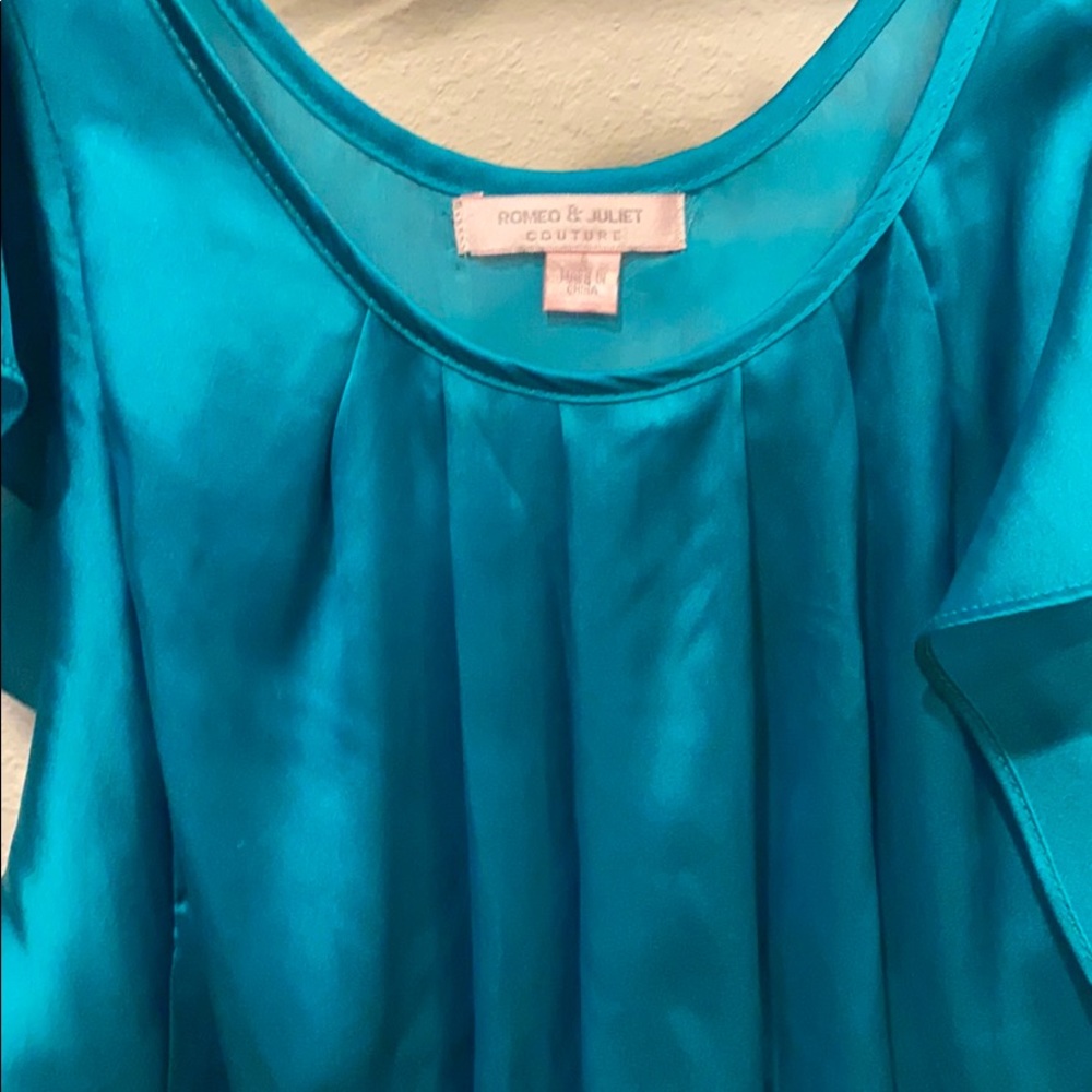 Turquoise blouse - Picture 6 of 7